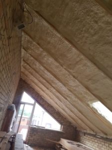 Pastatų šiltinimas poliuretano putomis